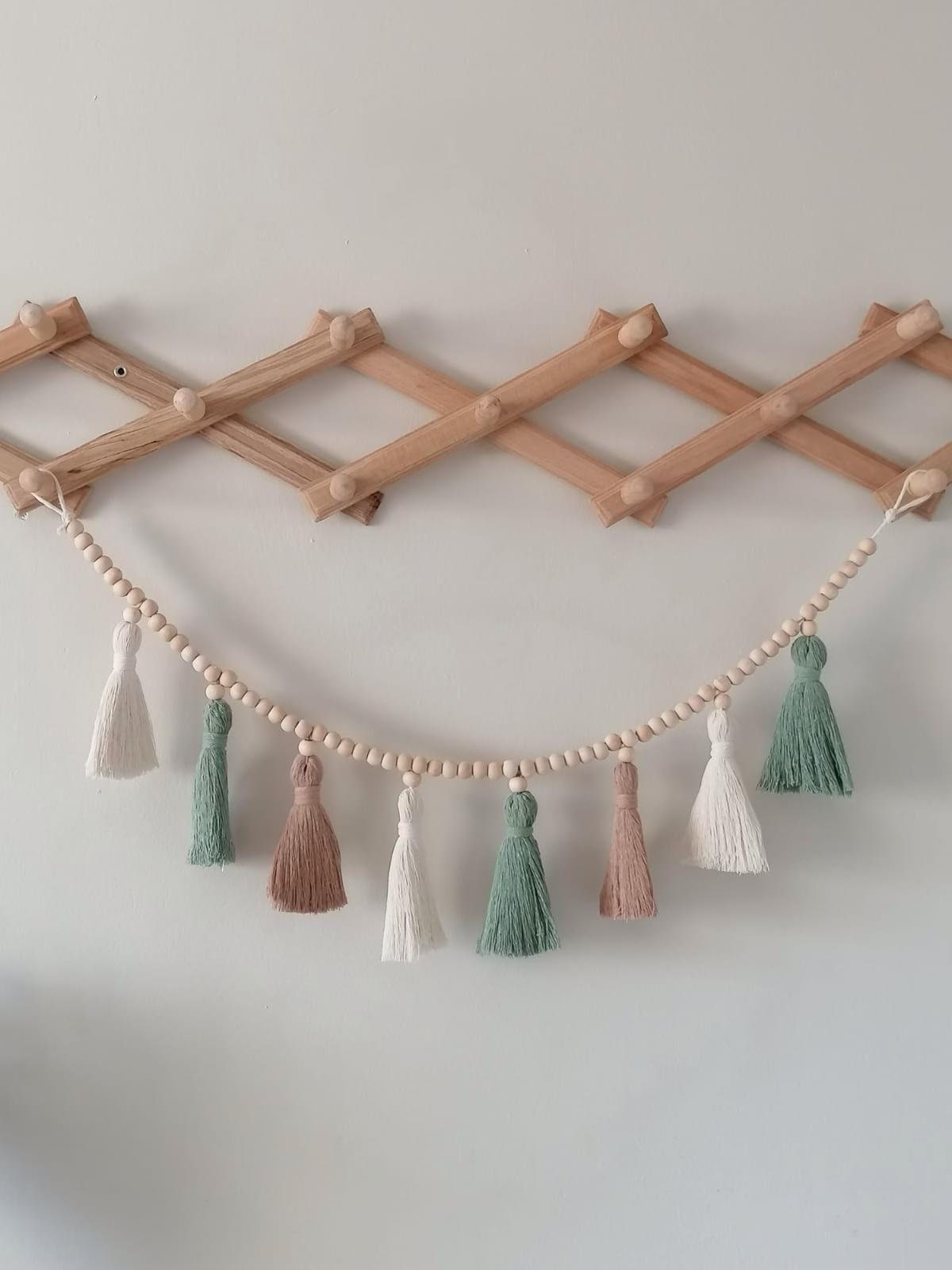 Baby Nursery Garland - Guirxiété de pompons en macramé, décoration